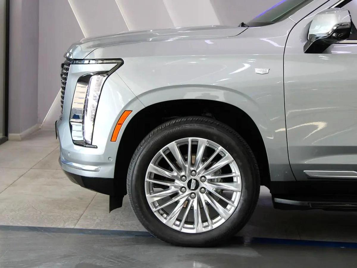 2025 - Cadillac Escalade Sport Platinum V8 with warranty-7-7