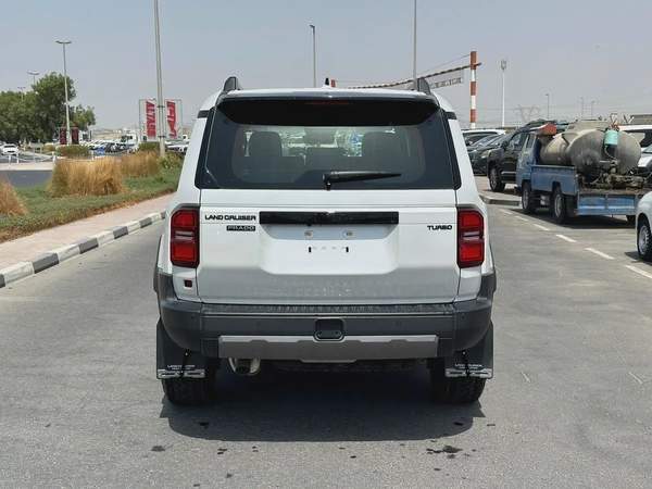 Toyota prado all rounder SE 2.4 petrol