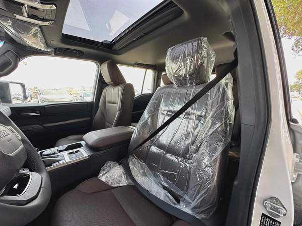 Toyota prado all rounder SE 2.4 petrol