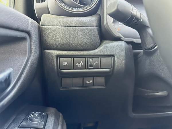 Toyota prado all rounder SE 2.4 petrol