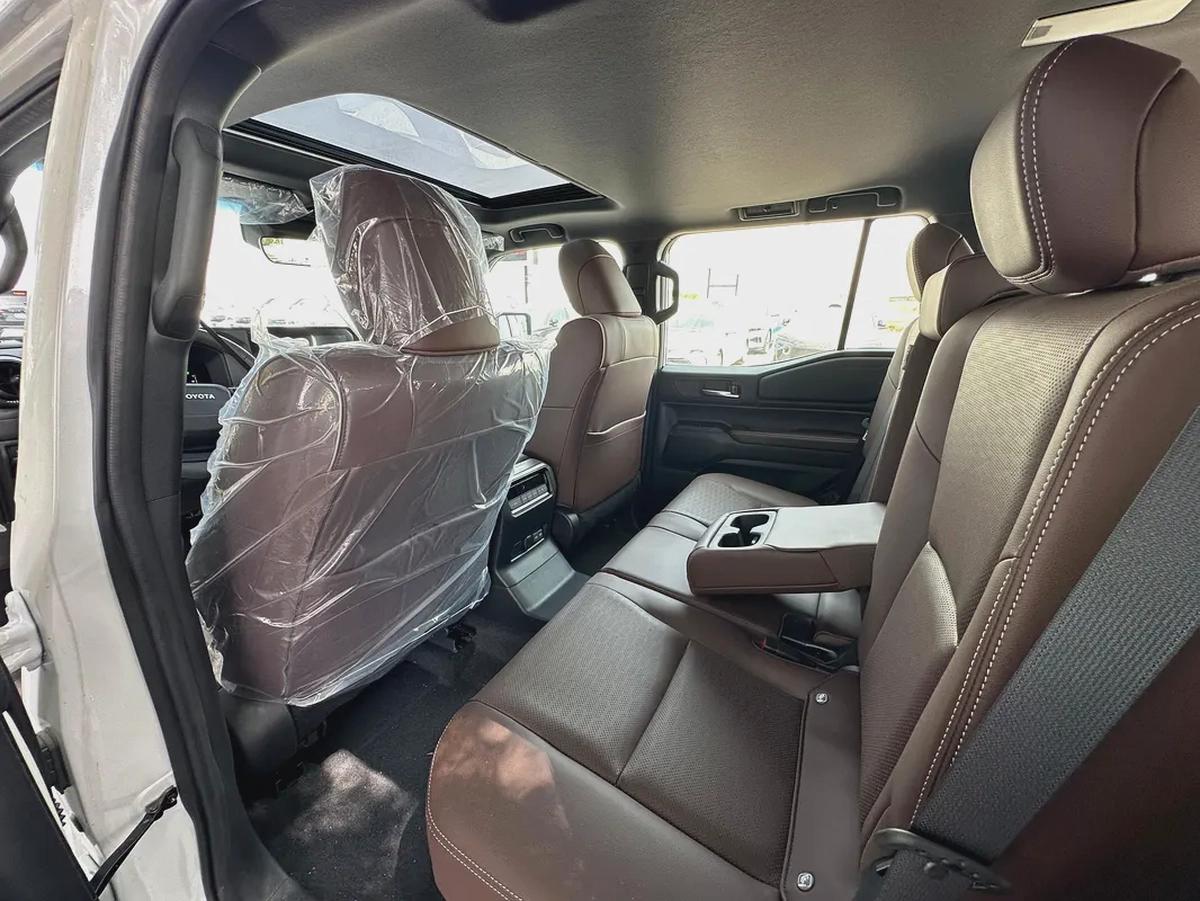 Toyota prado all rounder SE 2.4 petrol-15-15
