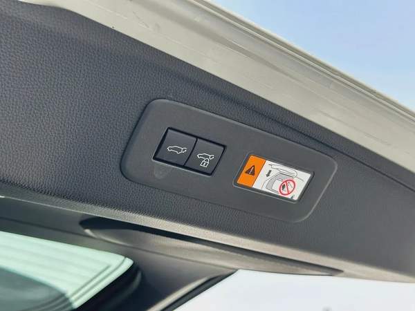 Toyota prado all rounder SE 2.4 petrol