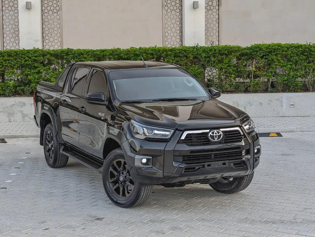 TOYOTA HILUX 2017 FACELIFTED 2025 ADVENTURE GCC V4 2.7L 4X4 IIN EXCELLENT CONDITION-0-0