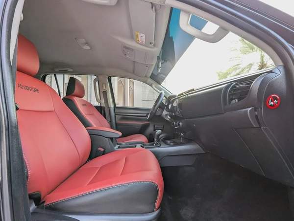 TOYOTA HILUX 2017 FACELIFTED 2025 ADVENTURE GCC V4 2.7L 4X4 IIN EXCELLENT CONDITION