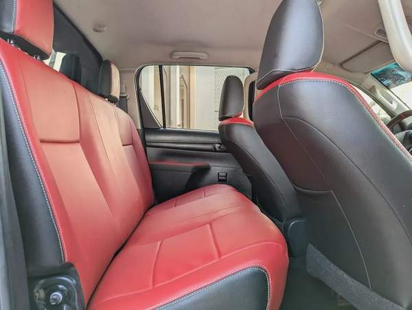 TOYOTA HILUX 2017 FACELIFTED 2025 ADVENTURE GCC V4 2.7L 4X4 IIN EXCELLENT CONDITION