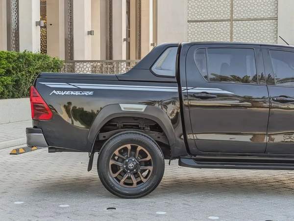 TOYOTA HILUX 2017 FACELIFTED 2025 ADVENTURE GCC V4 2.7L 4X4 IIN EXCELLENT CONDITION