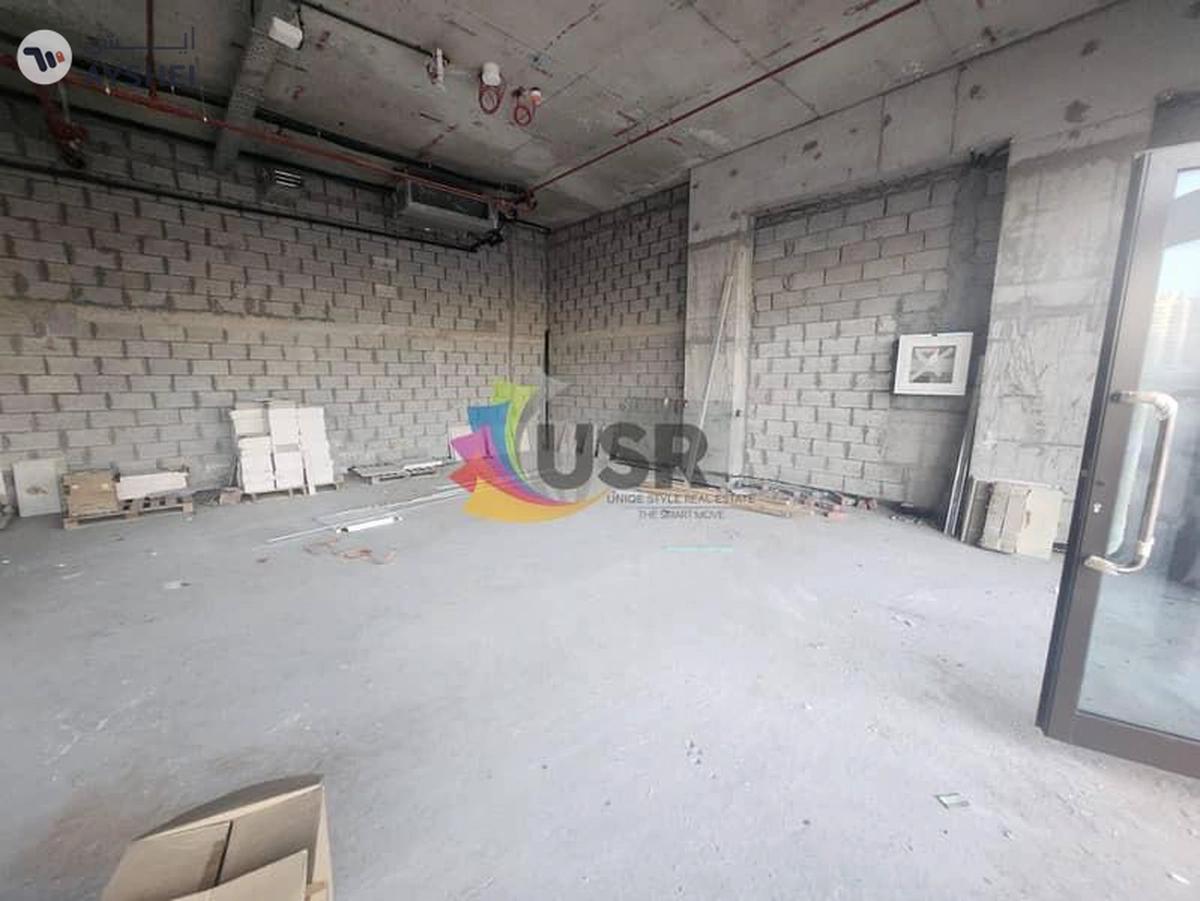 SPACIOUS AND READY FOR RENT SHOP FOR 289K-1-1