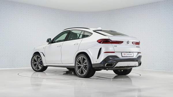 Special Offer | AED 3,478 PM | Low KM, High Options | X6 M50i