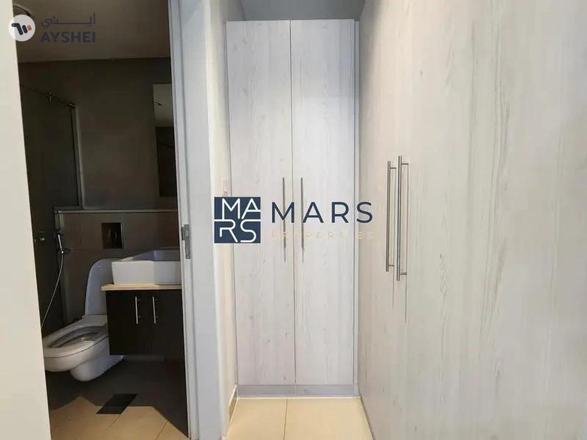 Spacious 3 bedrooms in single row available for rent in nasma residence for 100,000 AED yearly-17-17