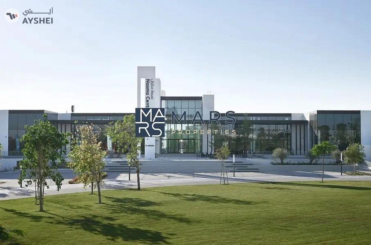 Spacious 3 bedrooms in single row available for rent in nasma residence for 100,000 AED yearly-0-landscape