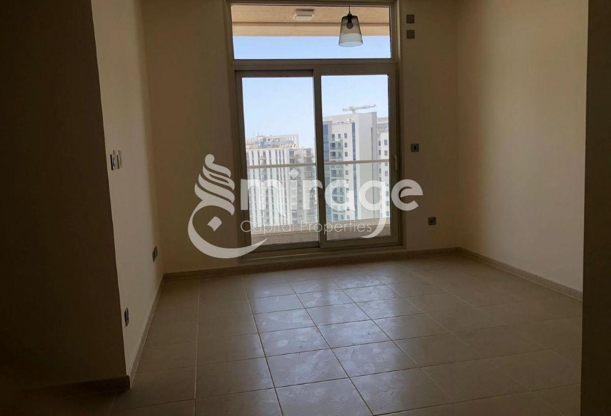 Perfect Living | Stunning 2BHK | Great Location-4-4