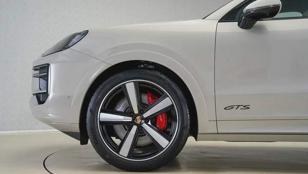 Special Offer | AED 8,706 PM | Warranty 2027, High Option | Cayenne Coupe GTS