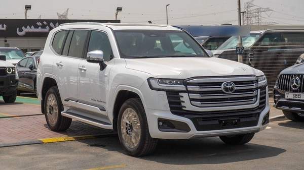 Toyota Land Cruiser VXR TWIN TURBO 3.5L HYBRID