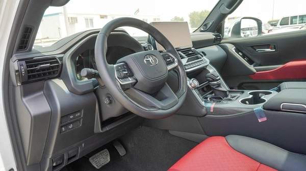 Toyota Land Cruiser VXR TWIN TURBO 3.5L HYBRID