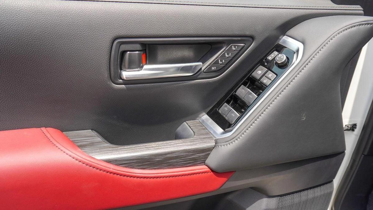 Toyota Land Cruiser VXR TWIN TURBO 3.5L HYBRID-10-10