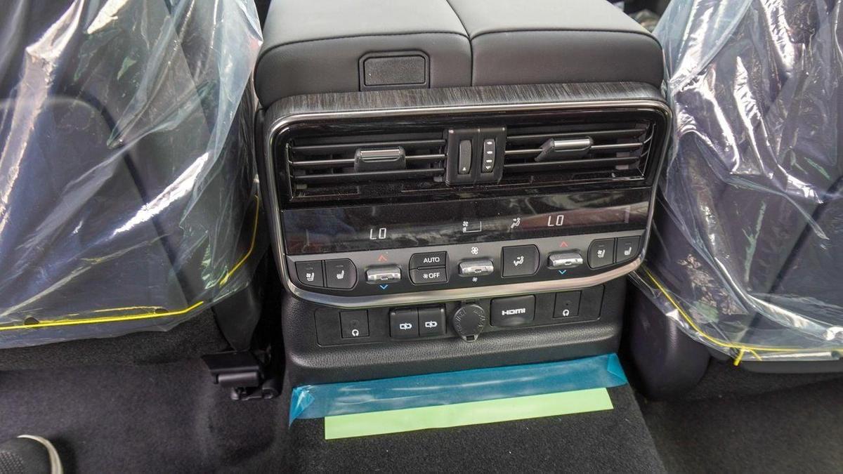 Toyota Land Cruiser VXR TWIN TURBO 3.5L HYBRID-11-11