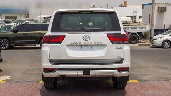 Toyota Land Cruiser VXR TWIN TURBO 3.5L HYBRID