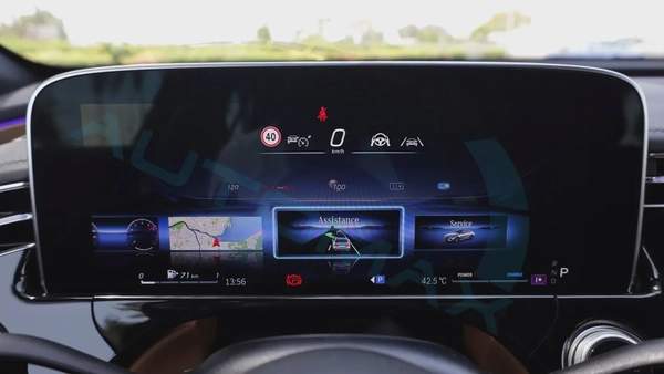 2026 Mercedes-Benz E 300 AMG EQ Boost 2.0T RWD GCC 0Km With 2 Years Unlimited Mileage Warranty