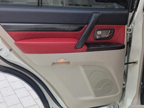 MITSUBISHI PAJERO 2016 MODIFIED SIGNATURE EDITION GLS MID V6 3.5L GCC IN EXCELLENT CONDITION