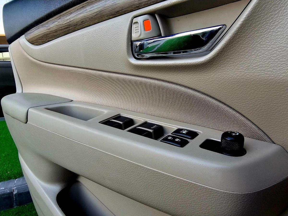 Suzuki Ciaz CIAZ GLX/ 1.5L GCC/ LOW MILEAGE/ 2 KEYS/ IMMACULATE CONDIITON-12-12