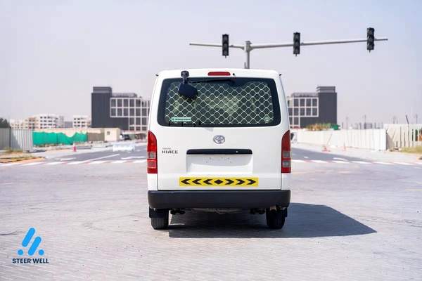 Toyota Hiace GL 2022 - GCC Specs - Excellent Condition