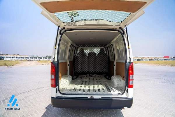 Toyota Hiace GL 2022 - GCC Specs - Excellent Condition
