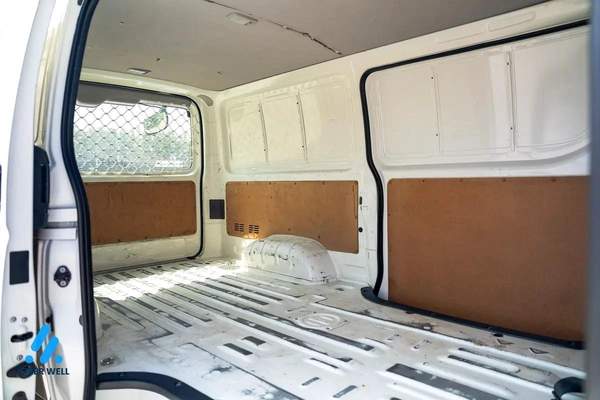 Toyota Hiace GL 2022 - GCC Specs - Excellent Condition