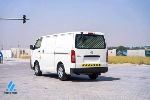 Toyota Hiace GL 2022 - GCC Specs - Excellent Condition