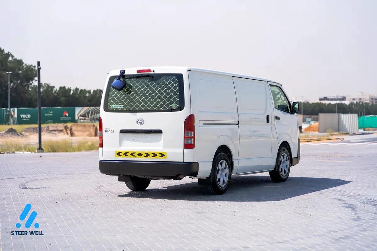 Toyota Hiace GL 2022 - GCC Specs - Excellent Condition-16-16