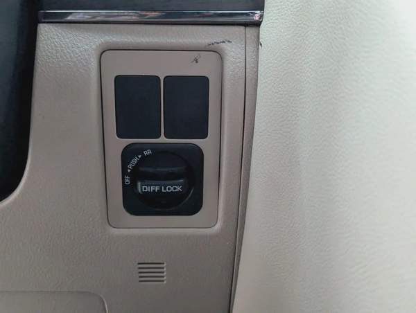 Toyota Land Cruiser GXR TOP 2015 Facelifted 2025 With Interior and Exterior - GCC Specs -