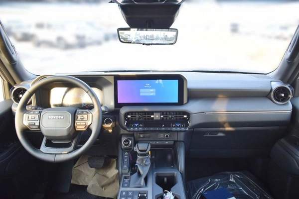 Toyota Prado PRADO 2.4L GCC, LTHR, RN SESR, TSS3, AHS MATERIAL