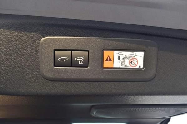 Toyota Prado PRADO 2.4L GCC, LTHR, RN SESR, TSS3, AHS MATERIAL
