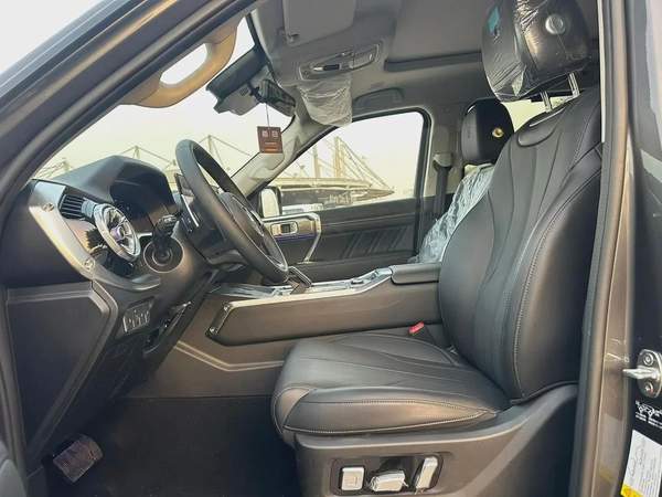 TANK 400 New plug-in hybrid urban SUV