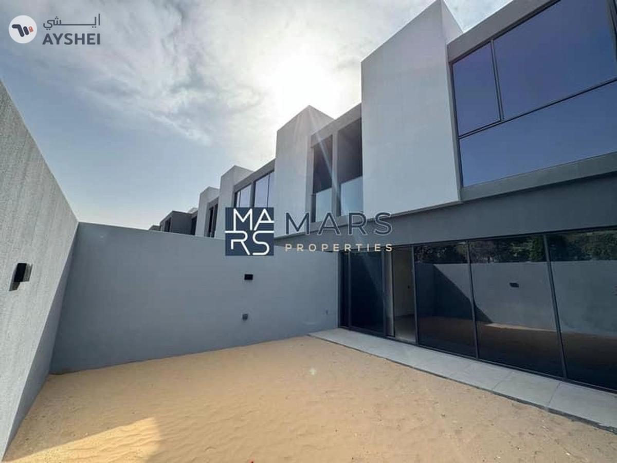 3-Bedroom Townhouses in Robinia, Masaar-1-1