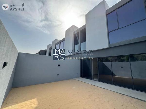 3-Bedroom Townhouses in Robinia, Masaar