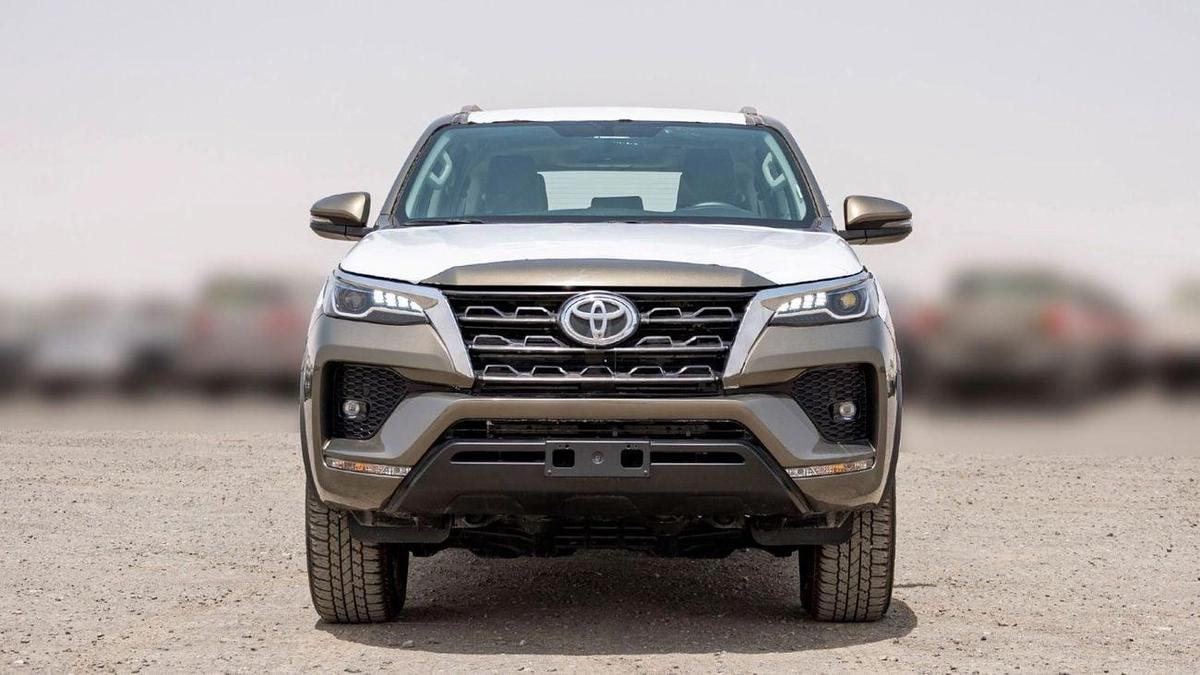 Toyota Fortuner GX2 4X4 Diesel 2.4L-2-2