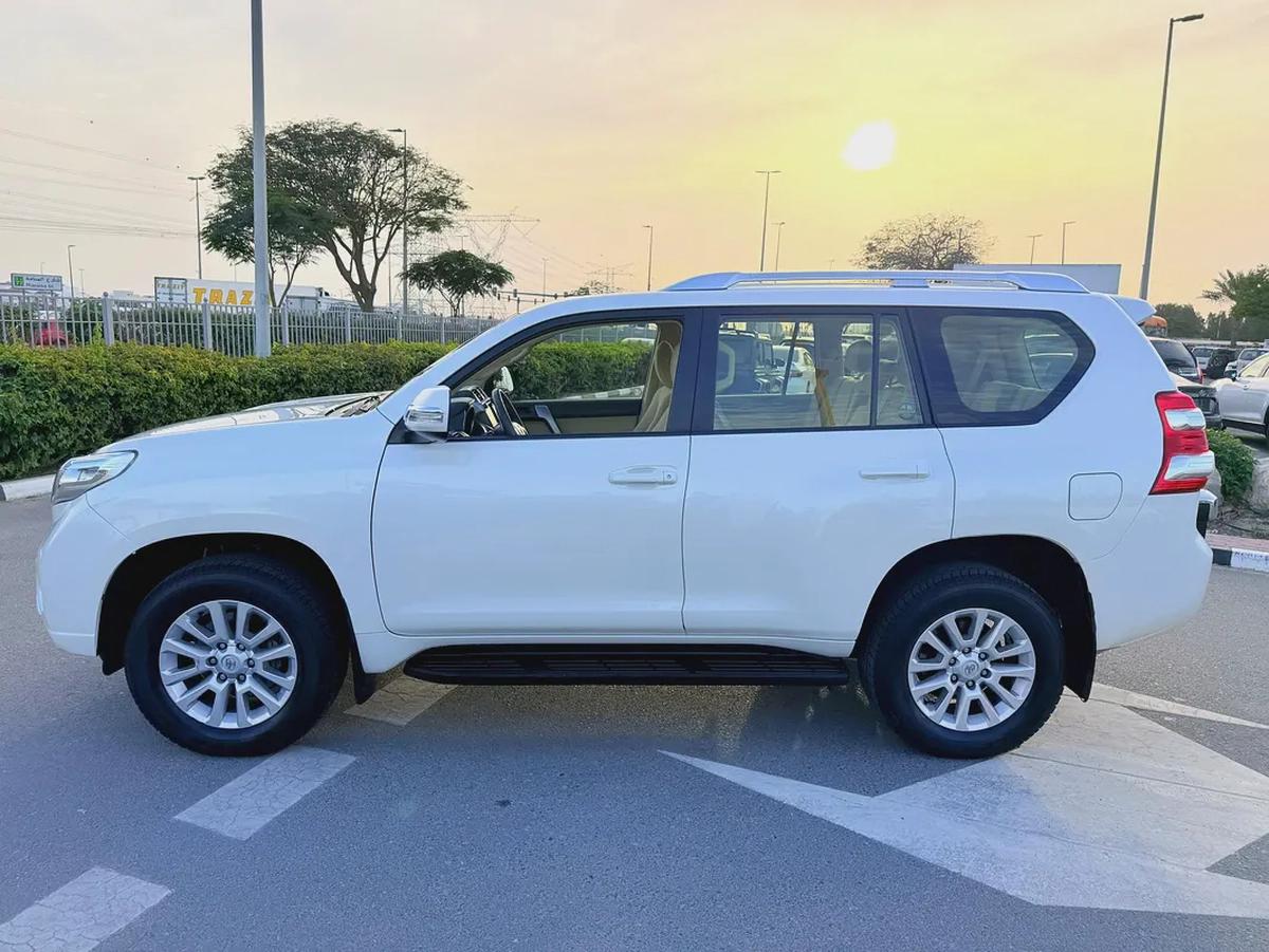 Toyota Prado GXR 2016 - GCC Specs - Reliable and Ready for Adventure-1-1