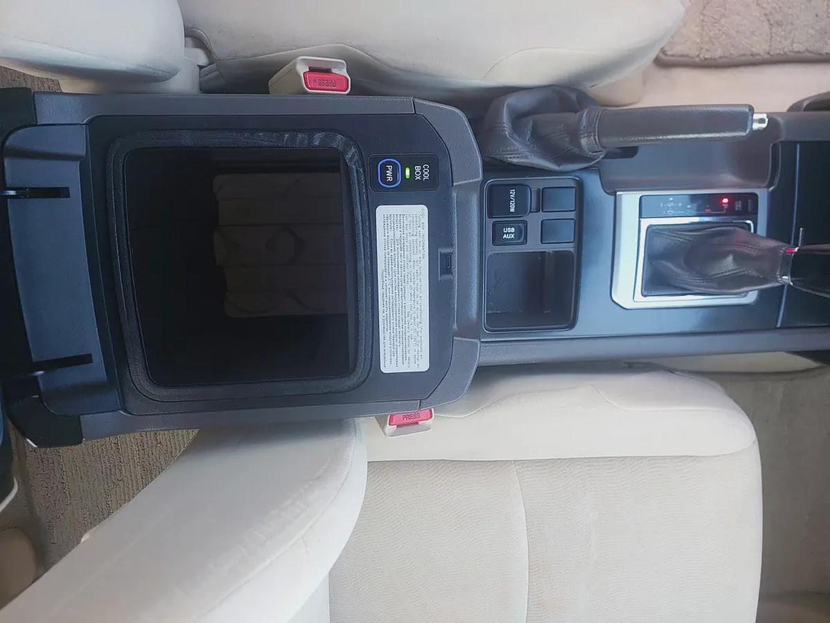 Toyota Prado GXR 2016 - GCC Specs - Reliable and Ready for Adventure-17-17