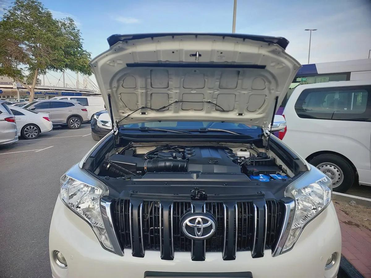 Toyota Prado GXR 2016 - GCC Specs - Reliable and Ready for Adventure-19-19