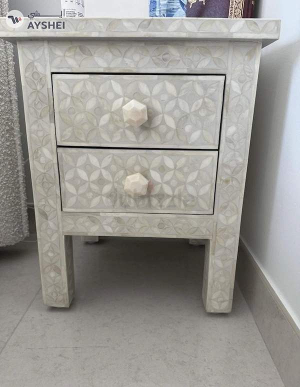 dressing table