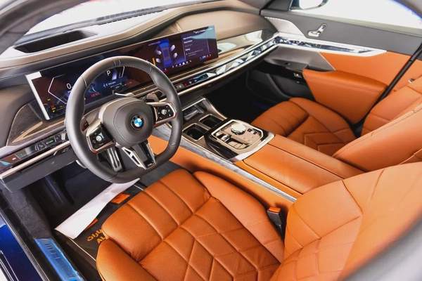 BMW 740i M Sport Individual – 2026 | GCC | Only 3,745 KM | AED 449,000