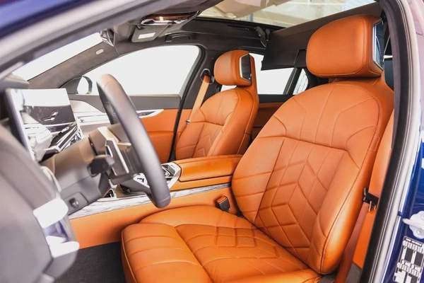 BMW 740i M Sport Individual – 2026 | GCC | Only 3,745 KM | AED 449,000