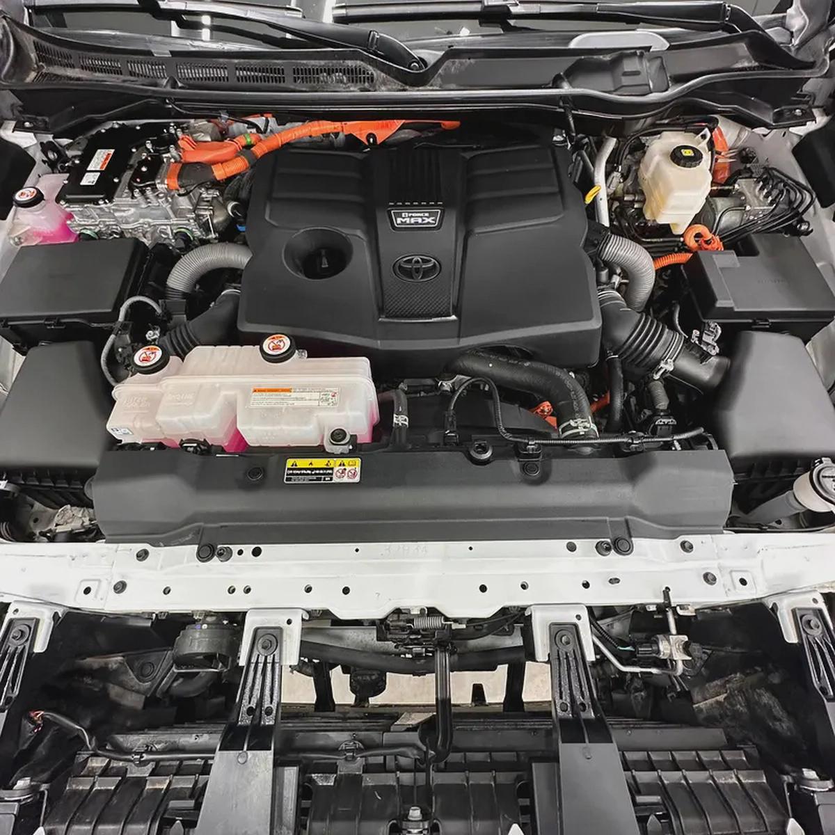 2024 Toyota Sequoia Limited hybrid-15-15