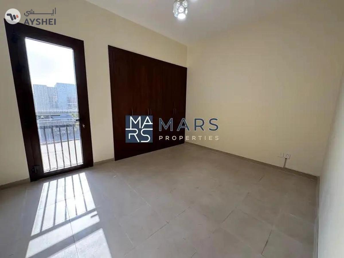 Corner unit l Bigger Size l 4BHK Villa For Rent In Zahia-4-4