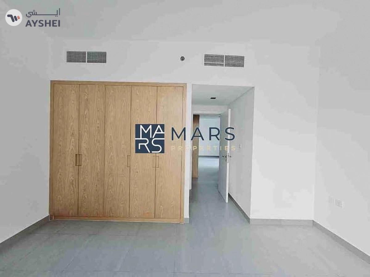 Prime location | Ready To Move In | High ROI-6-6