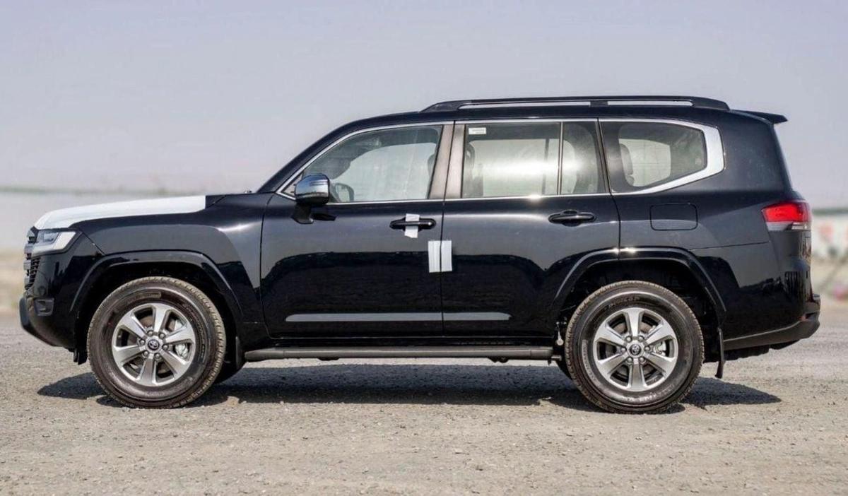 Toyota Land Cruiser TOYOTA LANDCRUISER LC 300 VX 3.5 PETROL TWIN TURBO-6-6