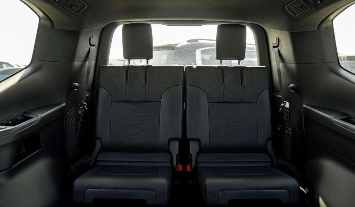 Toyota Land Cruiser TOYOTA LANDCRUISER LC 300 VX 3.5 PETROL TWIN TURBO-11-11