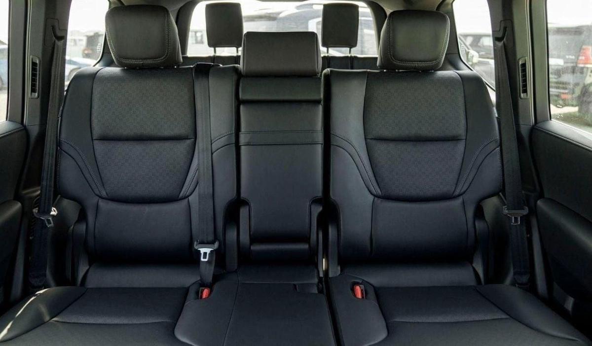 Toyota Land Cruiser TOYOTA LANDCRUISER LC 300 VX 3.5 PETROL TWIN TURBO-12-12