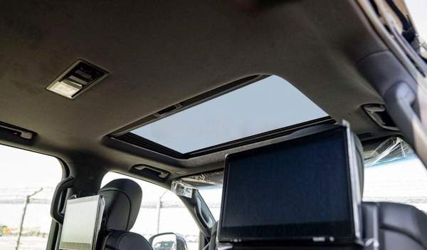 Toyota Land Cruiser TOYOTA LANDCRUISER LC 300 VX 3.5 PETROL TWIN TURBO