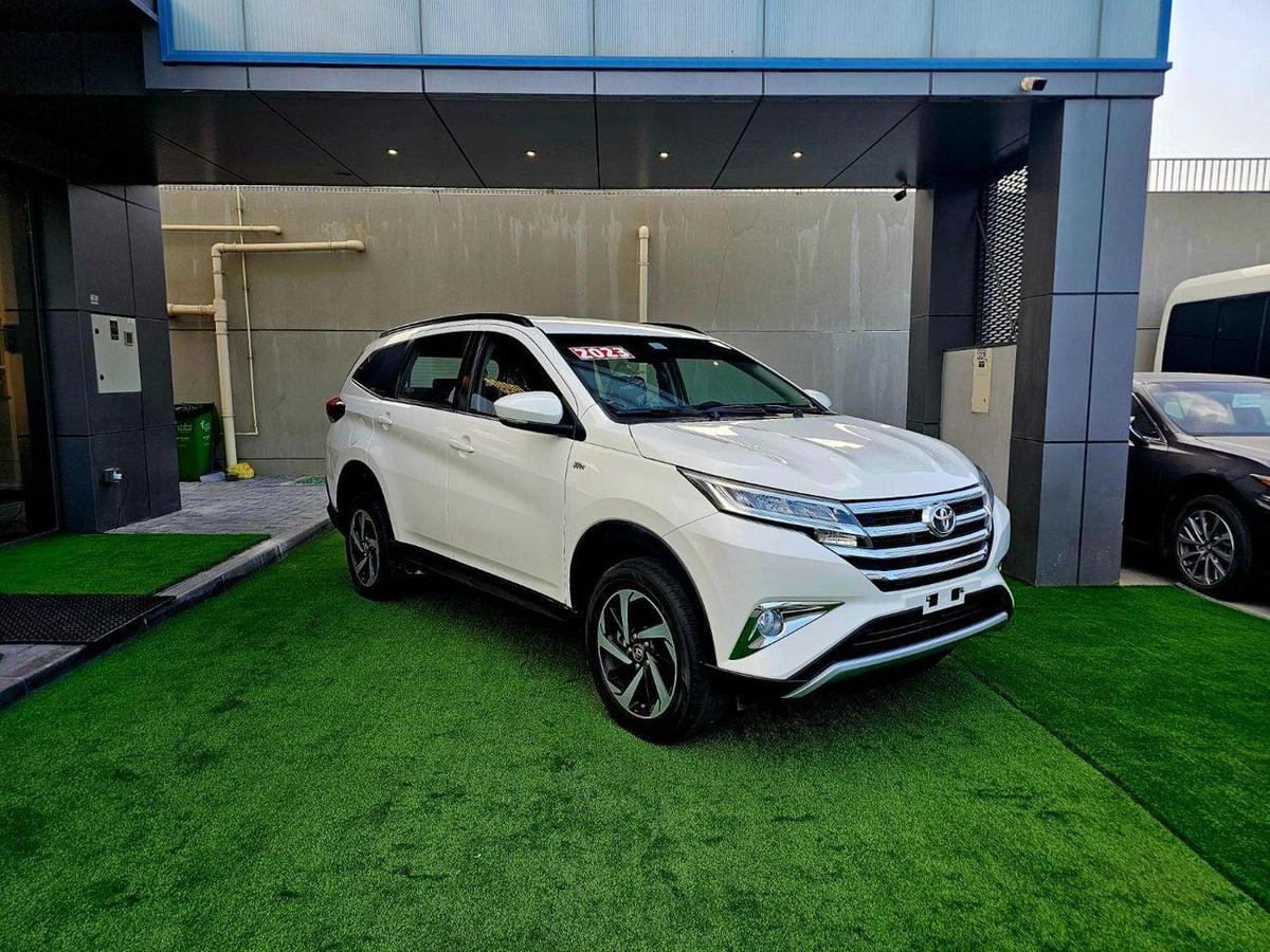 Toyota Rush EX/ PASSENGER 7 SEATS/ LOW MILEAGE-2-2